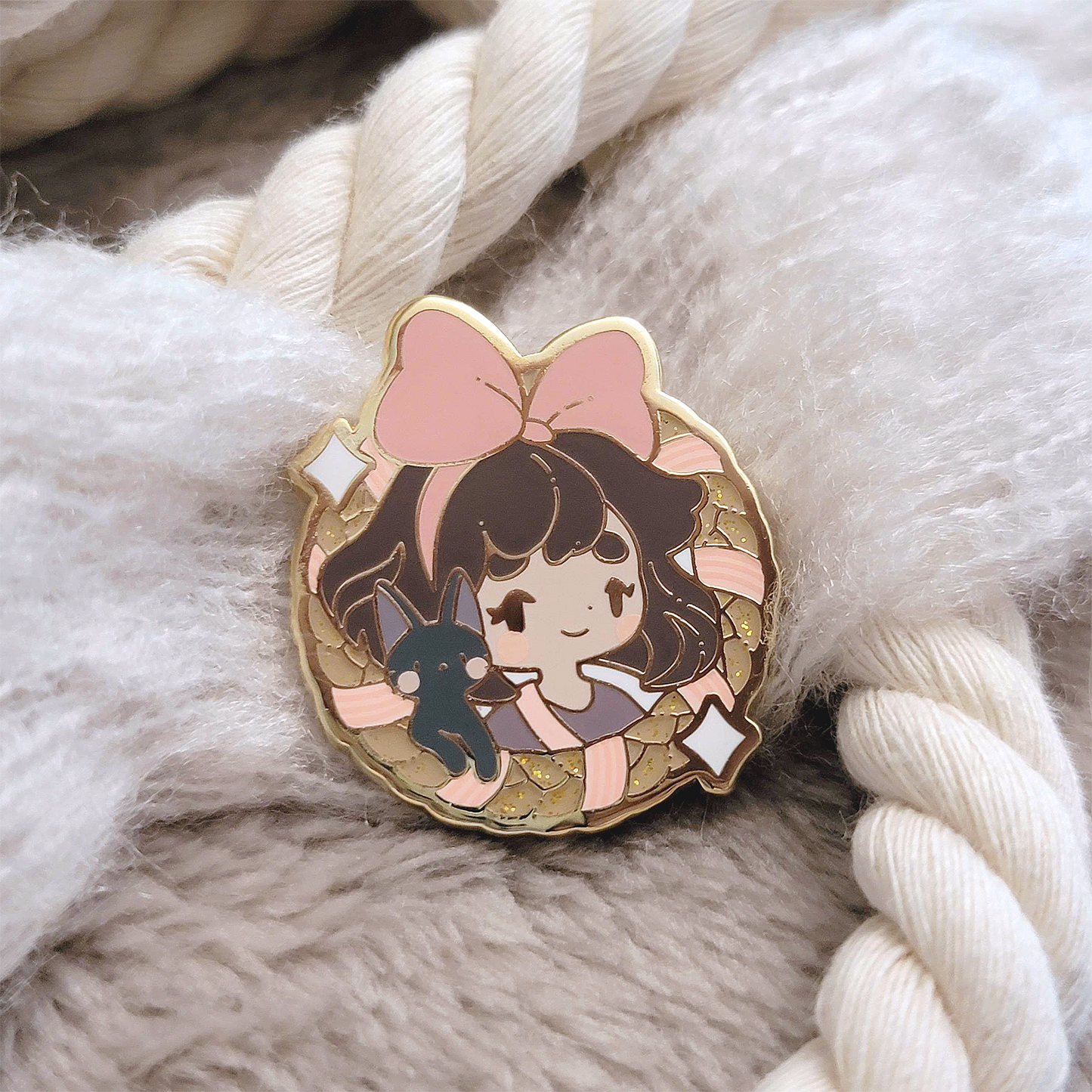 Miss Witch Kiki Wreath Pin