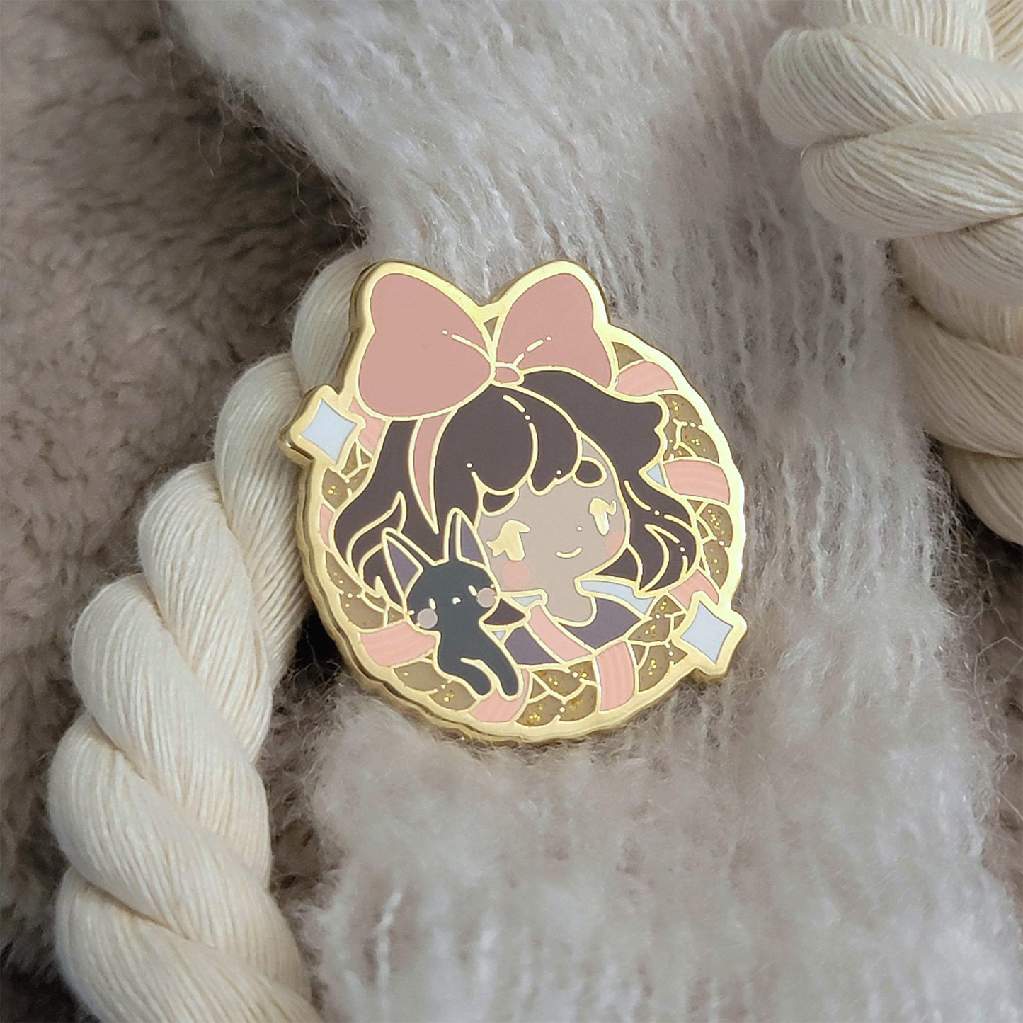 Miss Witch Kiki Wreath Pin