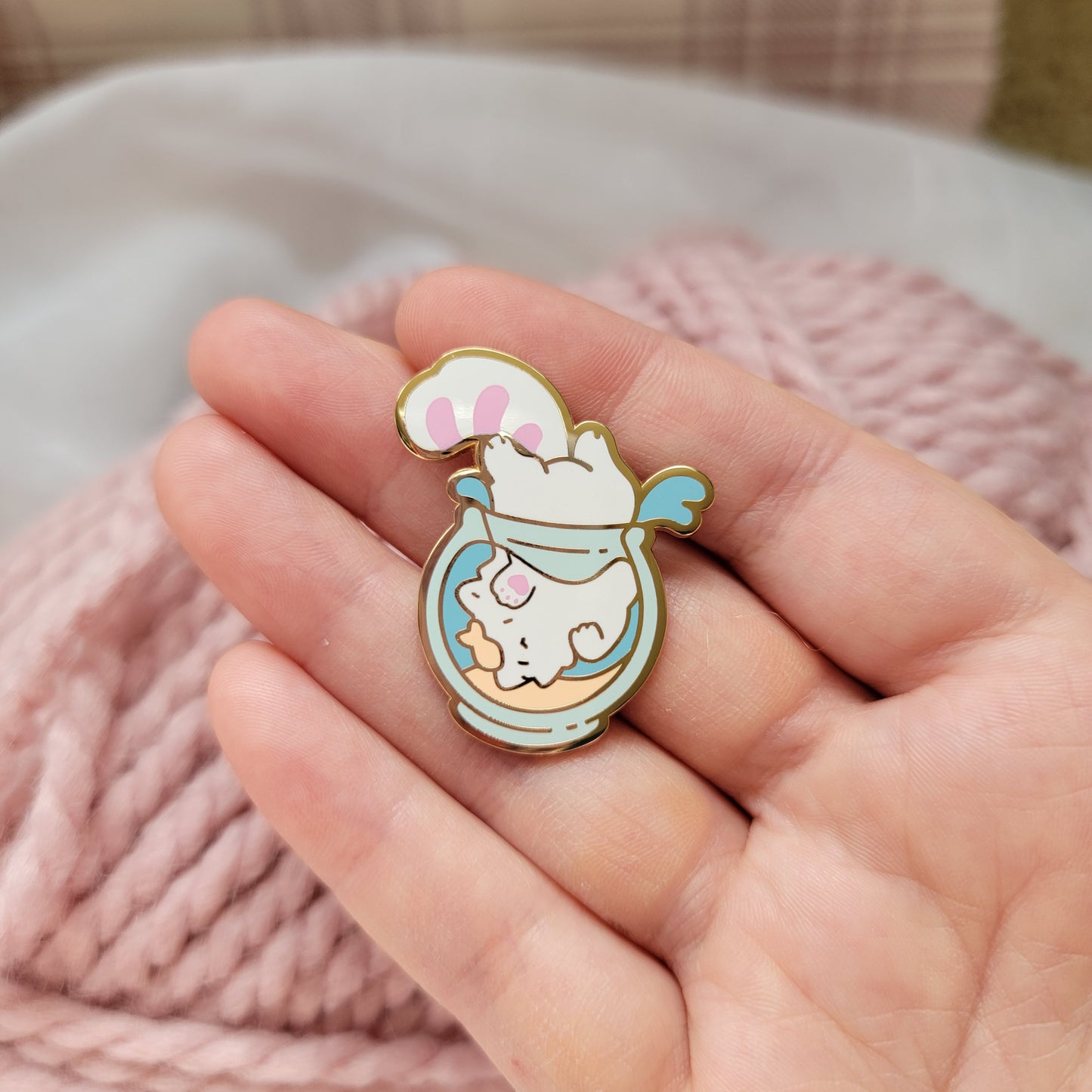 Fish Bowl Kitty Pin