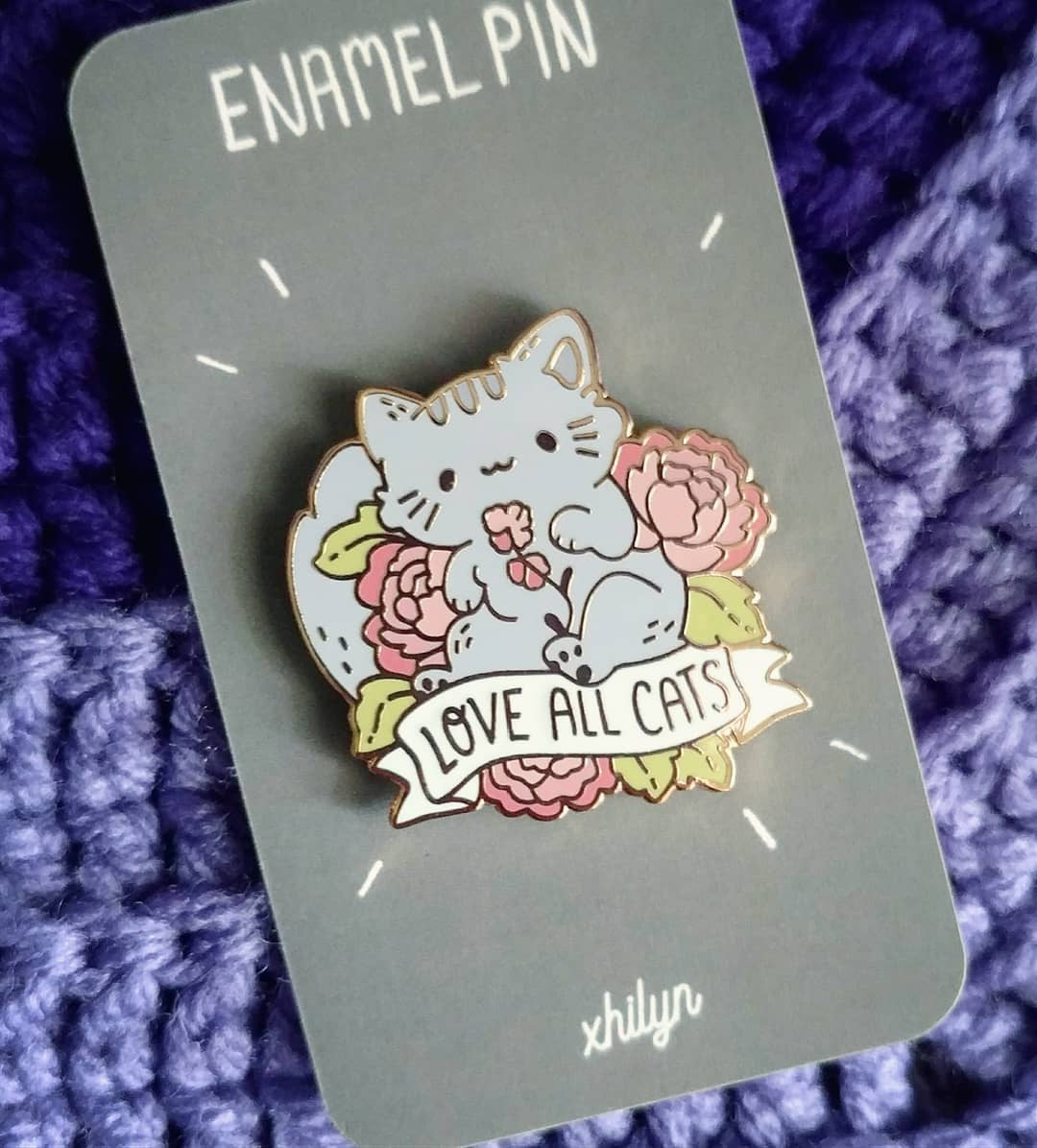 Love All Cats Pin ~ Last chance